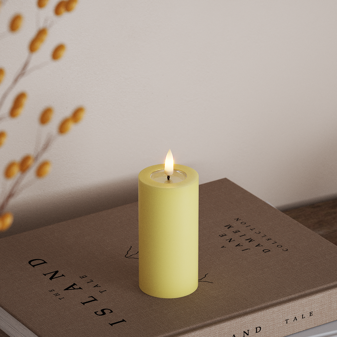 Deluxe Homeart LED Pillar candle Ø 5 x 10 cm Light Yellow LED Pillar candle 4