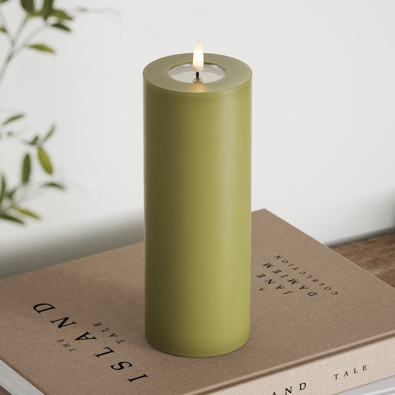 Deluxe Homeart LED Pillar candle Ø 7.5 x 20 cm Olive Green
