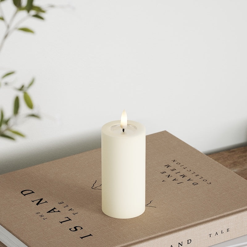 Deluxe Homeart LEDs Vela pilar Ø5x10cm Creme