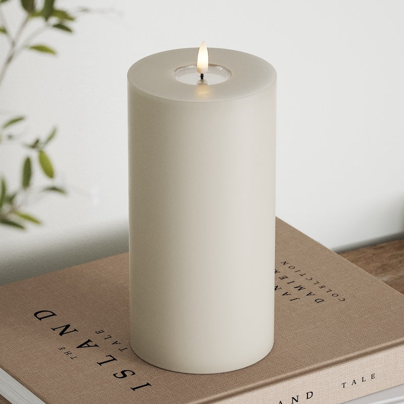 Deluxe Homeart LED Pillar candle Ø 10 x 20 cm Sand