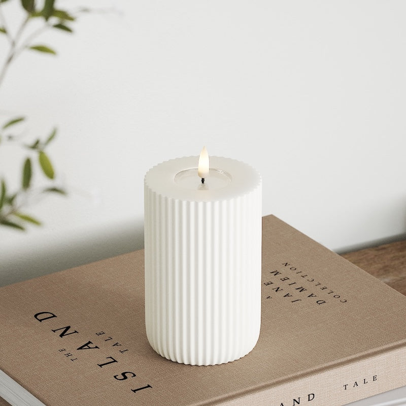 Deluxe Homeart Solid Stripe LED Pillar candle Ø 8 X 12.5 cm White