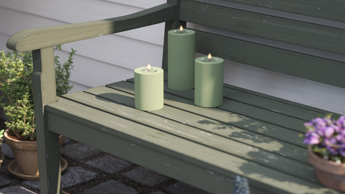 LED Outdoor light Pillar candle With lifelike LED flame