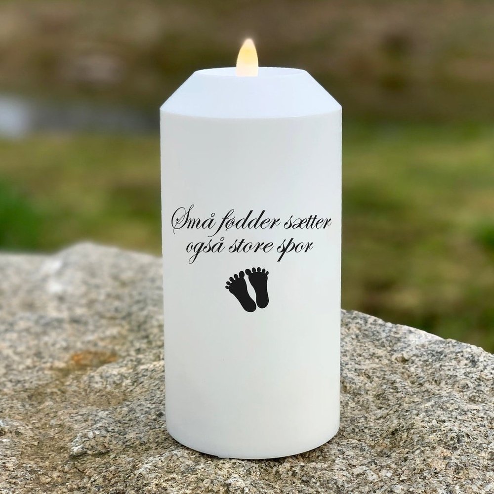 LED Grave Light I malé nožičky zanechávají hluboké stopy Deluxe Homeart 1